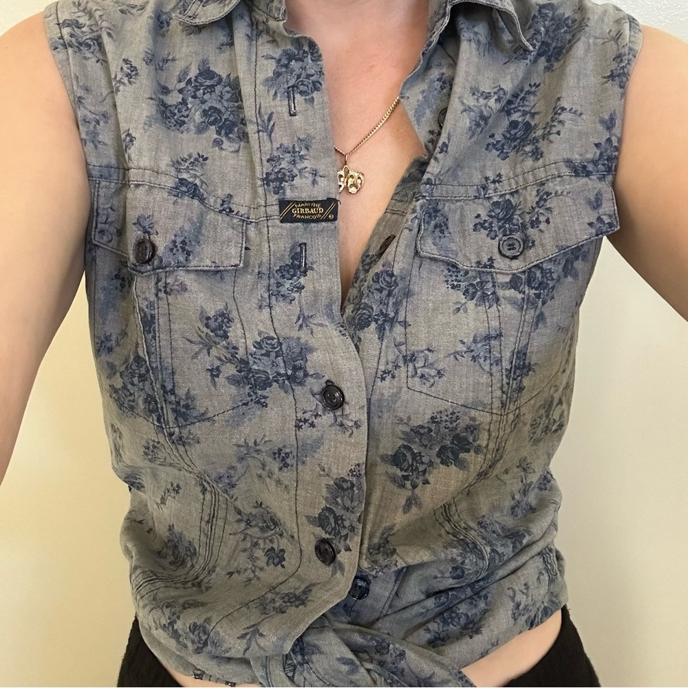 Made in USA button front Sleeveless Top